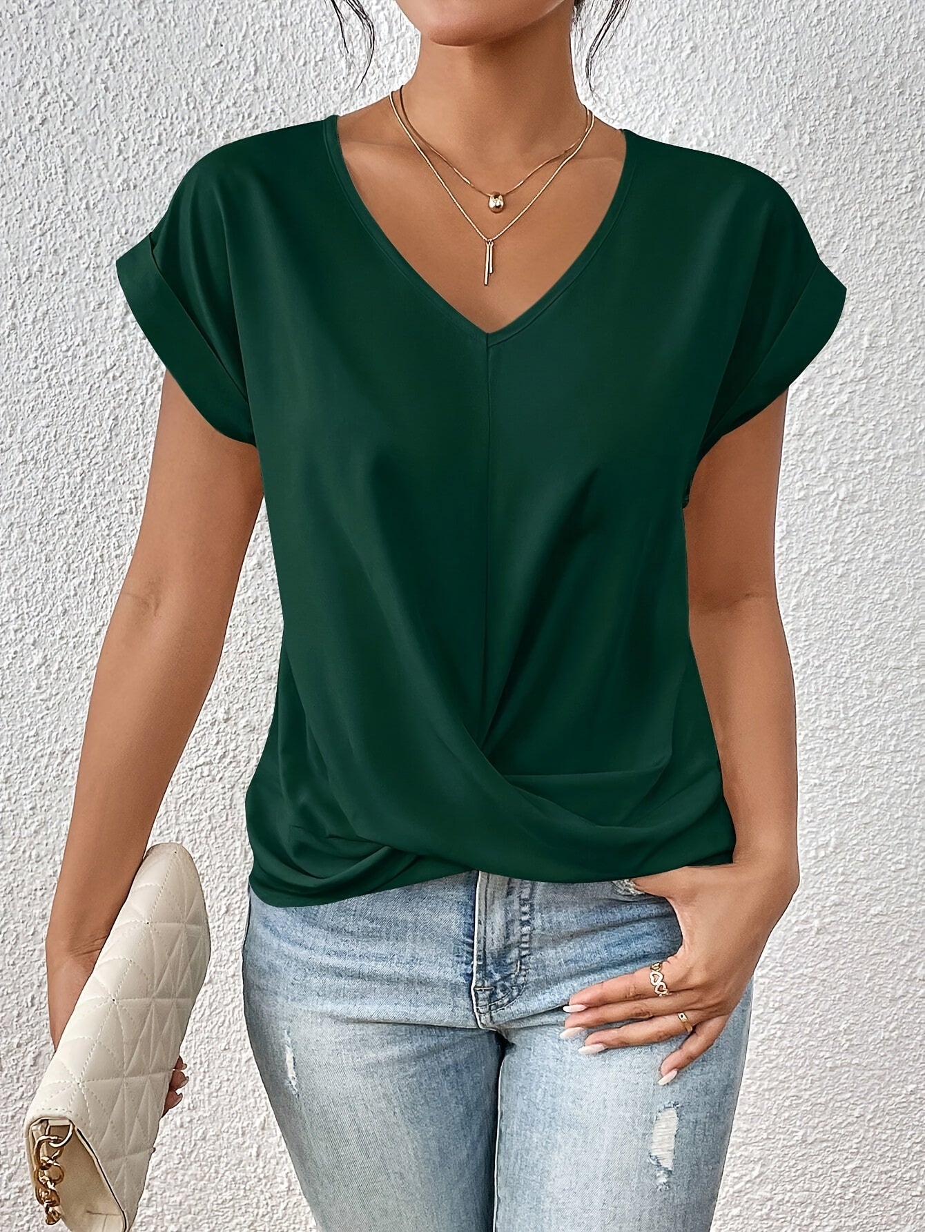 Freya - Casual V‑Neck T‑Shirt
