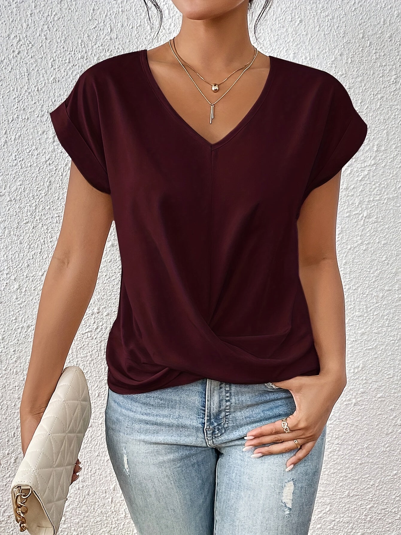 Freya - Casual V‑Neck T‑Shirt